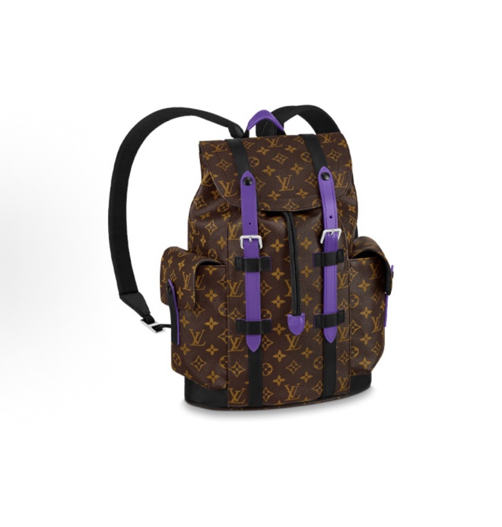  Louis Vuitton