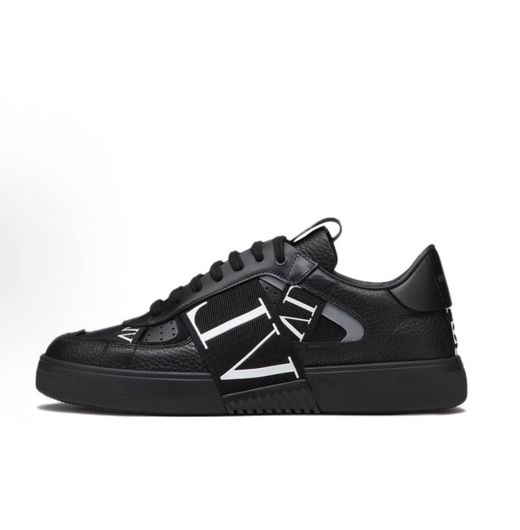  Valentino