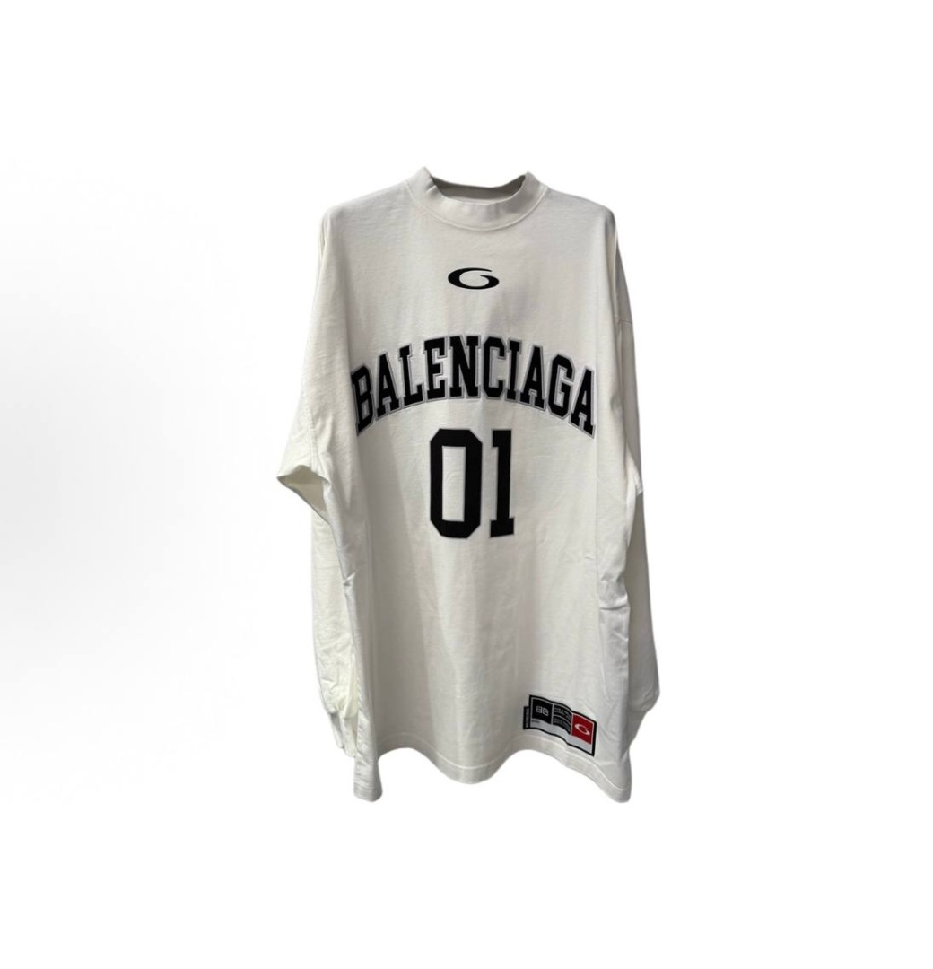  Balenciaga