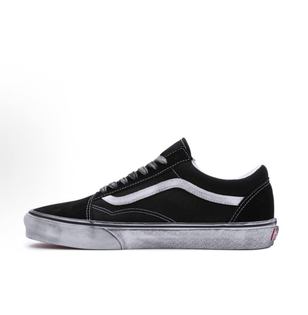  Vans