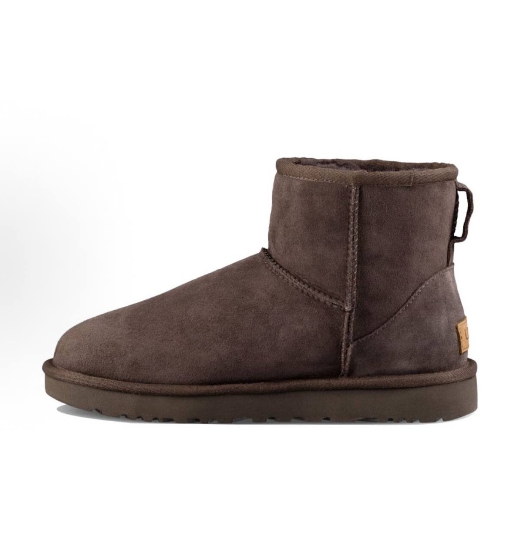  UGG